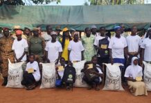 Soutien aux familles vulnérables: la CNSS remet bourses, kits scolaires et vivres