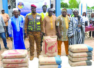 Initiative présidentielle Faso Mêbo: la communauté Bobo Mandarè apporte plus de 47 tonnes de ciment