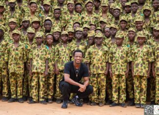 Personnalité invitée au camp vacances Faso mêbo de Ouagadougou, vague 2 :La star Smarty sur scène, motive les campeurs