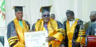 Médécine traditionnelle: le guérisseur Saidou Bikienga fait Docteur honoris causa