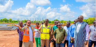 Fédération burkinabè de football: le président Oumarou Sawadogo visite des projets d’infrastructures sportives à Bobo-Dioulasso