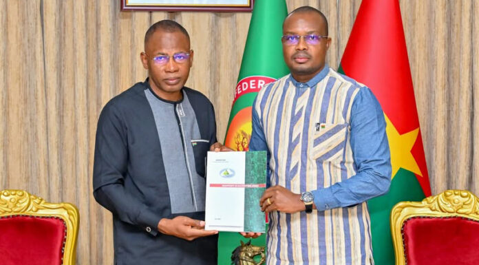 Commande publique: l’ARCOP remet son rapport 2024 au Premier ministre