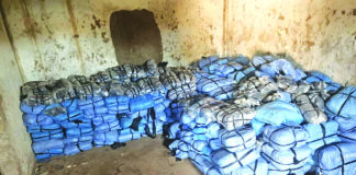 Manga: la douane saisit 1 320 bâtons d’explosifs et 8 000 unités de détonateurs