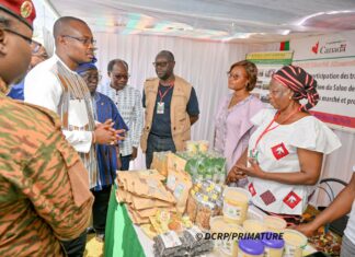 Promotion des produits locaux: le Premier ministre aux côtés des femmes rurales à Koudougou