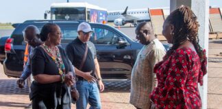 Visite des Afro-descendants au Burkina Faso: la délégation accueillie à l’aéroport de Ouagadougou