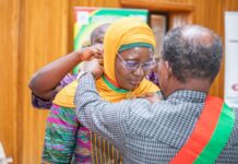 Commission de l’informatique et des libertés: la présidente, Halguieta Nassa, décorée