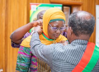 Commission de l’informatique et des libertés: la présidente, Halguieta Nassa, décorée