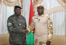 Collaboration administration douanière/Police: le Directeur général des Douanes, Yves Kafando, chez le ministre de la Sécurité