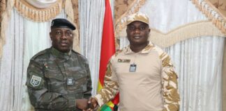 Collaboration administration douanière/Police: le Directeur général des Douanes, Yves Kafando, chez le ministre de la Sécurité