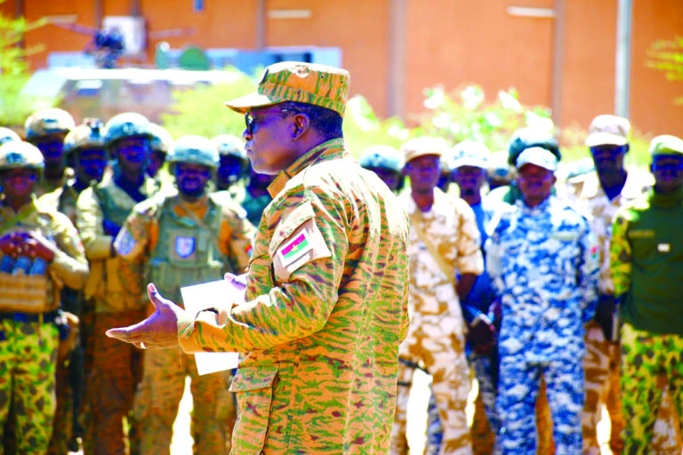 Garnisons de Djibo et de Ouahigouya: le message de soutien et de résilience du ministre de la Défense