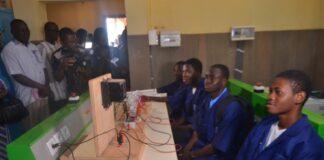 Année scolaire 2025-2026: le ministre Boubakar Savadogo constate l’effectivité de la rentrée