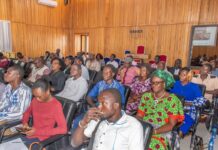 Symboles de la Nation: des journalistes outillés