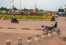 Reverdissement de la ville de Ouagadougou: le ministre Baro satisfait de la qualité des ronds-points aménagés