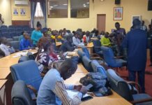 Commande publique: des journalistes sensibilisés aux innovations de la loi 005