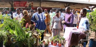 « Mois du consommer local » au ministère de l’Economie: une journée pour valoriser le « made in Faso »