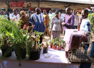 « Mois du consommer local » au ministère de l’Economie: une journée pour valoriser le « made in Faso »