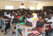 Université Lédéa-Bernard-Ouédraogo: des Etoiles du Faso partagent leurs expériences avec les étudiants