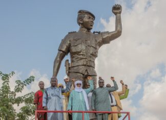 UACO : les trois Ministres en charge de la Communication de la Confédération de l’Alliance des Etats du Sahel visitent le Mémorial Thomas SANKARA