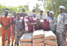 Faso Mêbo: les pensionnaires de la prison de haute sécurité donnent une tonne de ciment