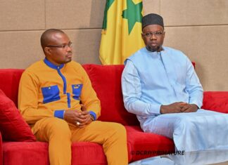 𝐅𝐨𝐫𝐮𝐦 𝐈𝐧𝐯𝐞𝐬𝐭 𝐈𝐧 𝐒𝐞́𝐧𝐞́𝐠𝐚𝐥 : 𝐥𝐞 𝐏𝐫𝐞𝐦𝐢𝐞𝐫 𝐦𝐢𝐧𝐢𝐬𝐭𝐫𝐞 𝐞𝐬𝐭 𝐚𝐫𝐫𝐢𝐯𝐞́ 𝐚̀ 𝐃𝐚𝐤𝐚𝐫