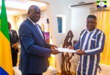 Coopération Burkina-Gabon: L’ambassadeur Issa Boro présente les copies figurées de ses lettres de créance