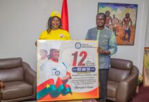 Guiness record en marathon culinaire individuel: le ministre Pingdwendé Gilbert Ouédraogo encourage la candidate du Burkina