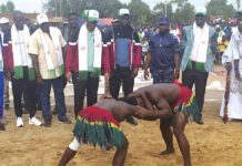 Sports traditionnels à Dédougou
: une première édition pour ancrer la lutte traditionnelle et le tir à l’arc