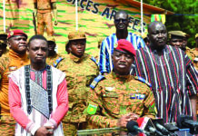 Usine TEX-FORCES: des valeurs civiques et militaires inculquées à 76 agents