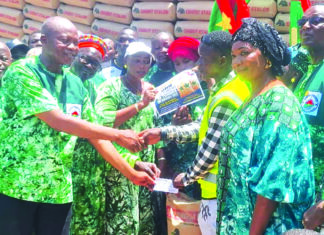 Initiative présidentielle Faso Mêbo: Burkina remparts offre 40 tonnes de ciment