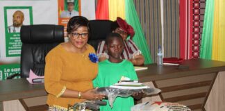 Manga : Une soixantaine d’enfants démunis reçoivent des bourses scolaires