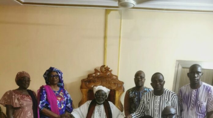 Marathon Houet de Sidwaya: La Directrice générale des Éditions Sidwaya chez le chef coutumier des Bobo Mandarè