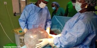 Kystes ovariens: Consulter un médecin si des symptômes apparaissent