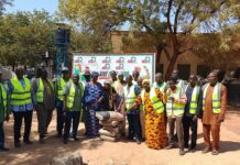 Initiative présidentielle Faso Mêbo: l’association des retraités de la  SONABEL apporte 10 tonnes de ciment