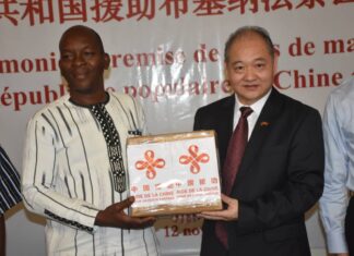 Coopération sanitaire sino-burkinabè: la Chine offre du matériel et des consommables médicaux de 120 millions F CFA