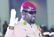 Election présidentielle en Guinée: le général Mamady Doumbouya candidat