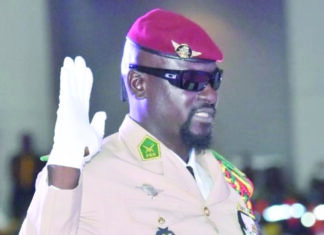 Election présidentielle en Guinée: le général Mamady Doumbouya candidat