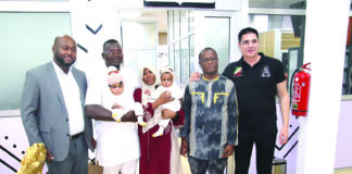 Jumelles siamoises nées à Tengandogo: de retour après leur séparation réussie en Italie