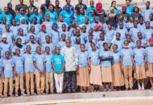 Journée mondiale de l’enfance: le Premier ministre rappelle aux enfants leurs devoirs