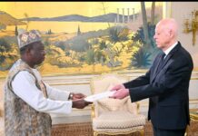 Coopération Burkina-Tunisie : l’ambassadeur Appolinaire Sawadogo présente ses Lettres de créance au président tunisien