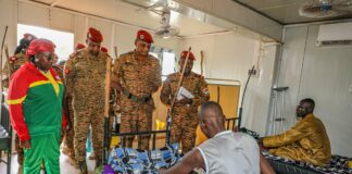 2e région militaire : le Chef d’Etat-major général des armées rend visite aux militaires blessés en opération