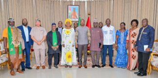 𝐃𝐢𝐚𝐬𝐩𝐨𝐫𝐚 𝐚𝐟𝐫𝐢𝐜𝐚𝐢𝐧𝐞 : 𝐥𝐞 𝐏𝐫𝐞𝐦𝐢𝐞𝐫 𝐦𝐢𝐧𝐢𝐬𝐭𝐫𝐞 𝐞́𝐜𝐡𝐚𝐧𝐠𝐞 𝐚𝐯𝐞𝐜 𝐮𝐧𝐞 𝐝𝐞́𝐥𝐞́𝐠𝐚𝐭𝐢𝐨𝐧 𝐝’𝐀𝐟𝐫𝐨𝐝𝐞𝐬𝐜𝐞𝐧𝐝𝐚𝐧𝐭𝐬