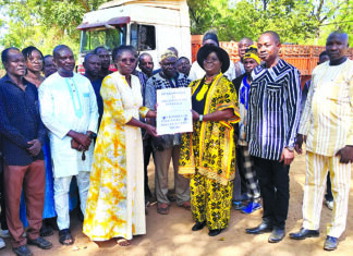 Faso Mêbo: le monde rural des Balé offre près de 30 tonnes de ciment