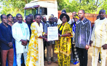 Faso Mêbo: le monde rural des Balé offre près de 30 tonnes de ciment