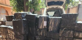 Bobo-Dioulasso : la Douane intercepte un véhicule transportant des produits illicites à la consommation