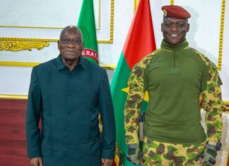 AUDIENCE DU PRÉSIDENT DU FASO: Echanges autour de la libération réelle de l’Afrique avec l’ancien Président sud-africain Jacob ZUMA