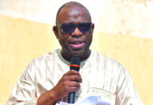 Lycée Ouezzin-Coulibaly : une association d’anciens élèves offre du matériel sportif