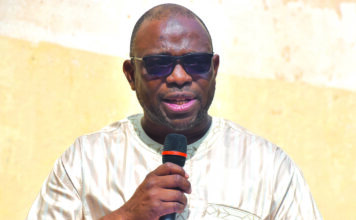 Lycée Ouezzin-Coulibaly : une association d’anciens élèves offre du matériel sportif