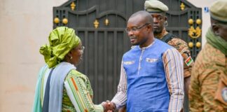 𝐋𝐞 𝐏𝐫𝐞𝐦𝐢𝐞𝐫 𝐦𝐢𝐧𝐢𝐬𝐭𝐫𝐞 𝐝𝐚𝐧𝐬 𝐥𝐚 𝐫𝐞́𝐠𝐢𝐨𝐧 𝐝𝐮 𝐆𝐮𝐢𝐫𝐢𝐤𝐨 : Le Premier ministre, Rimtalba Jean Emmanuel Ouédraogo, est arrivé à Bobo-Dioulasso, dans la soirée du 7 novembre 2025, pour un séjour de travail