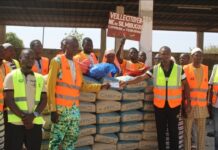 Initiative Faso Mêbo du Nakambé : Plus de 6 tonnes de ciment et du matériel offerts par deux organisations