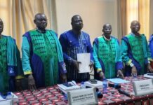 Messages publicitaires au Burkina Faso : Parfait Babine décrypte le langage publicitaire des véhicules à deux roues